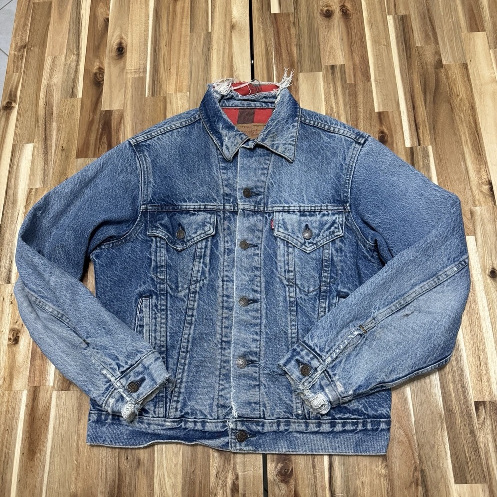 Vintage Levis 70411 Denim Jacket Mens 40 R Blue Flannel Lined Distressed 80s USA